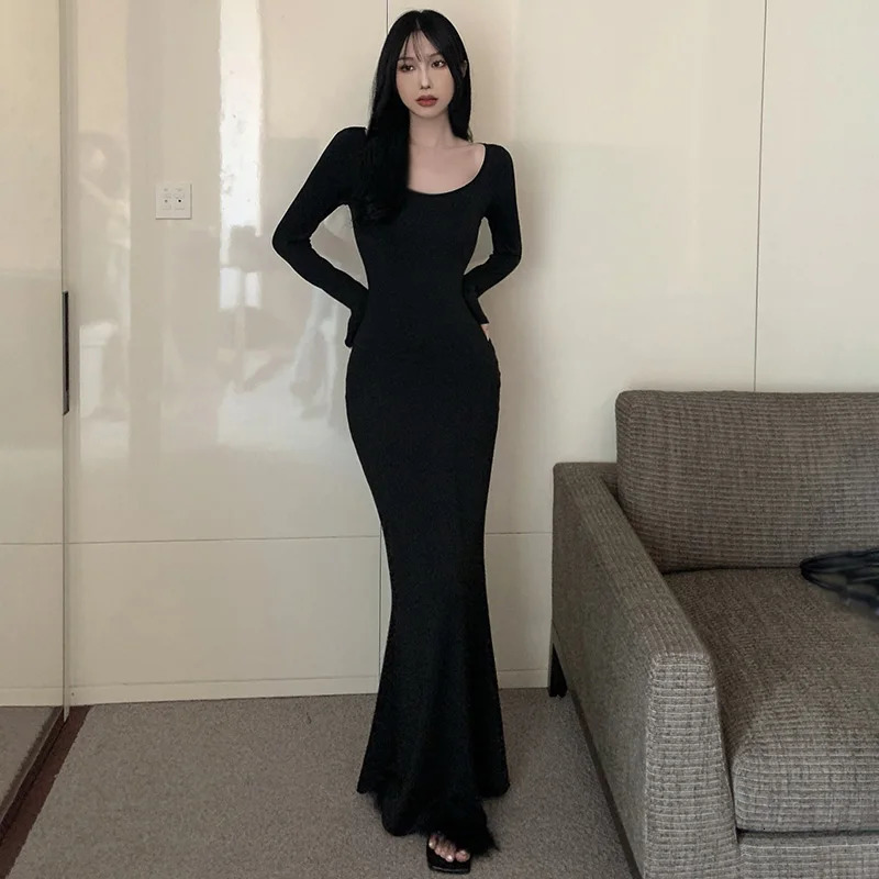 Korean Version Fishtail Dress Solid Color Square Neck Slimming Sexy Fishtail Wrap Buttocks Dress 240319