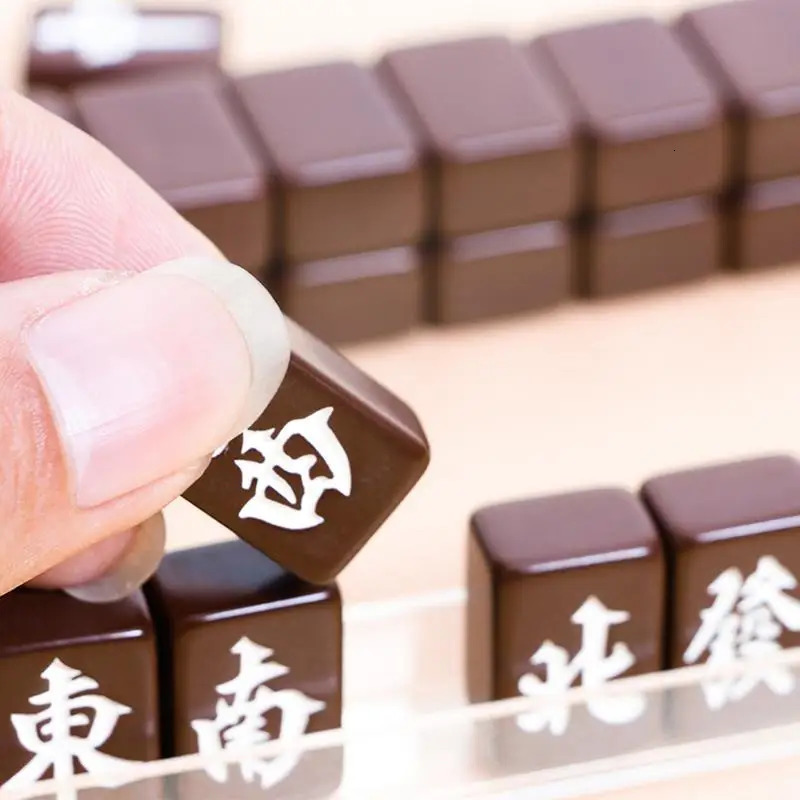 Travel Size Mahjong Set Board Game For Adults And Family Portable Mini Chinese Student Dormitory 240401