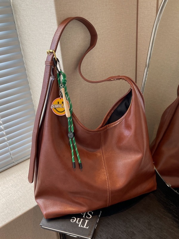 New Trendy Versatile Single Shoulder for Women, Large Capacity, High Luxury, Fashionable Commuter Bag bags designer handbags
