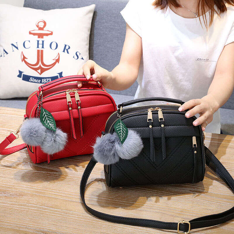 Designer Bag PU Leather Small Handbag For Women Fashion Tassel Messenger Bags With Ball Female Shoulder Bags Ladies Party Crossby Bag purse luxury bag
