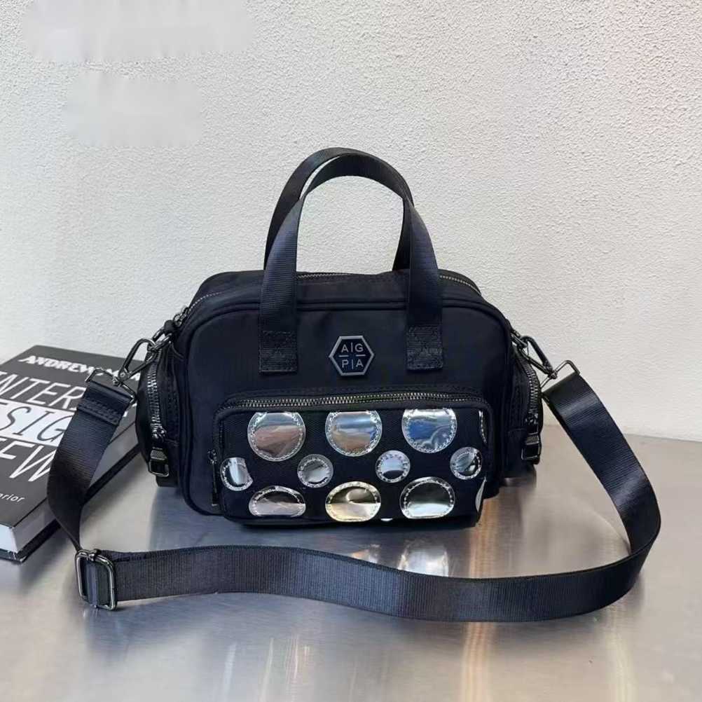 Fashionable women's bag, nylon handbag, casual simple shoulder bag, practical crossbody bag with multiple pockets, versatile commuting 241115