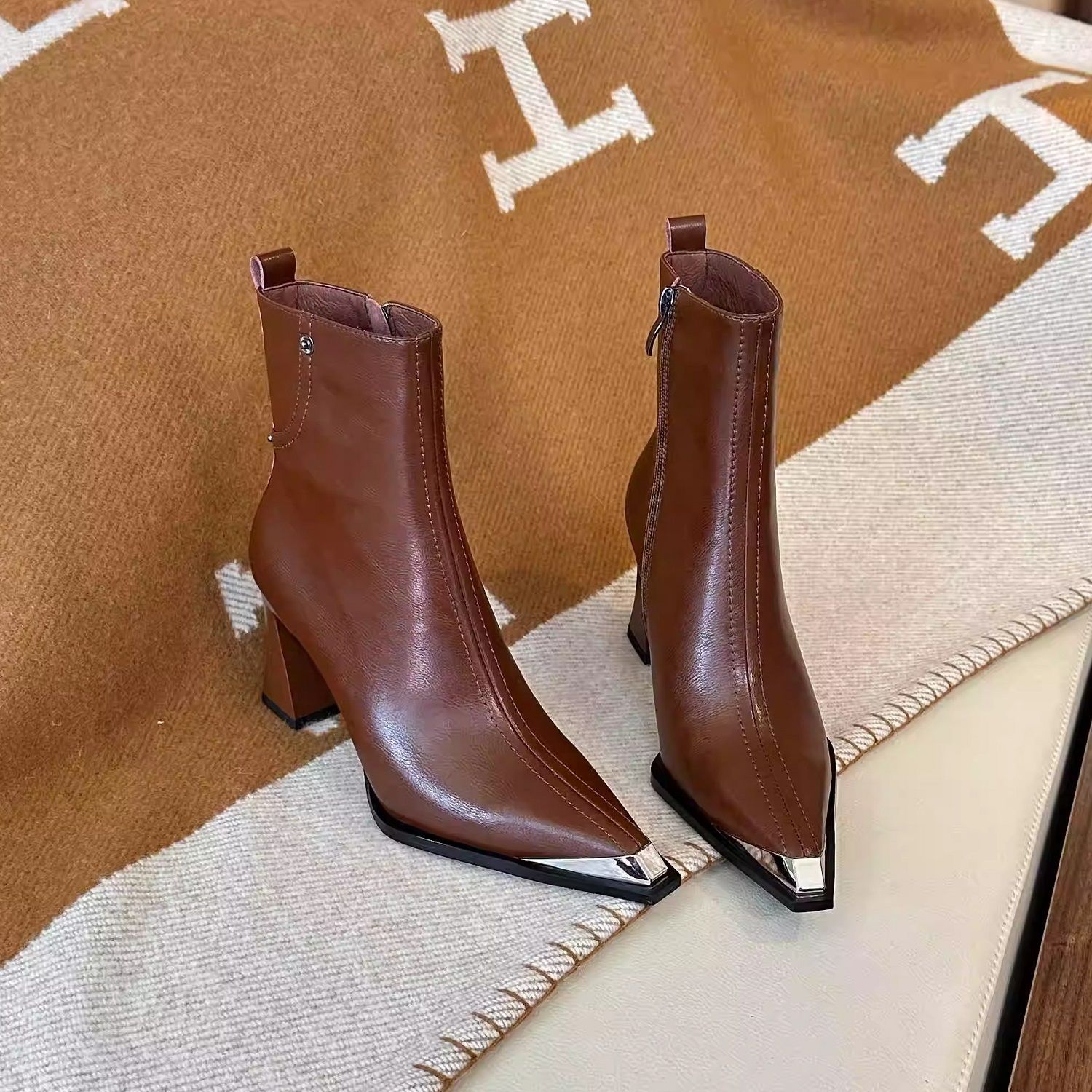 Women's Fashion Boots:Anti Slip High Heel Chunky Heel Pointed Toe Martin Boots Versatile New Design,Black/Brown,Free shipping
