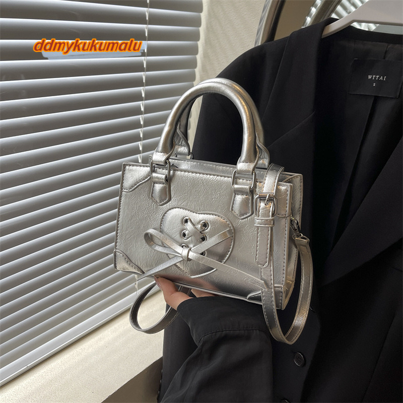 Handheld fashionable small square for women, Korean version, simple and versatile shoulder bag, 2024 summer niche trend design crossbody bag #31 kukum