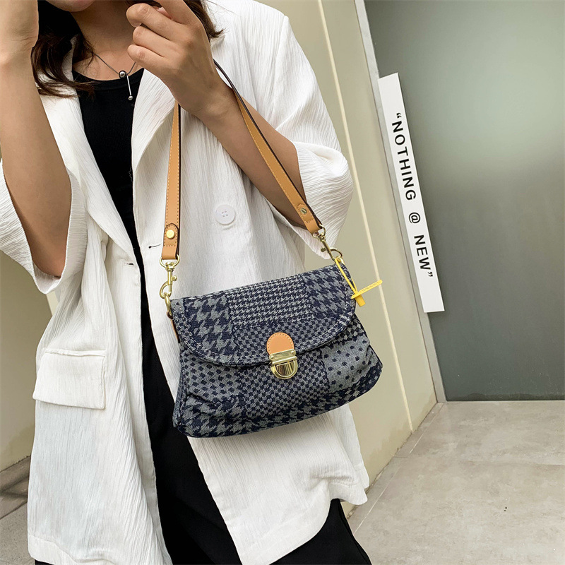 Autumn Large Capacity Versatile Contrasting Denim Casual Small Square Bag