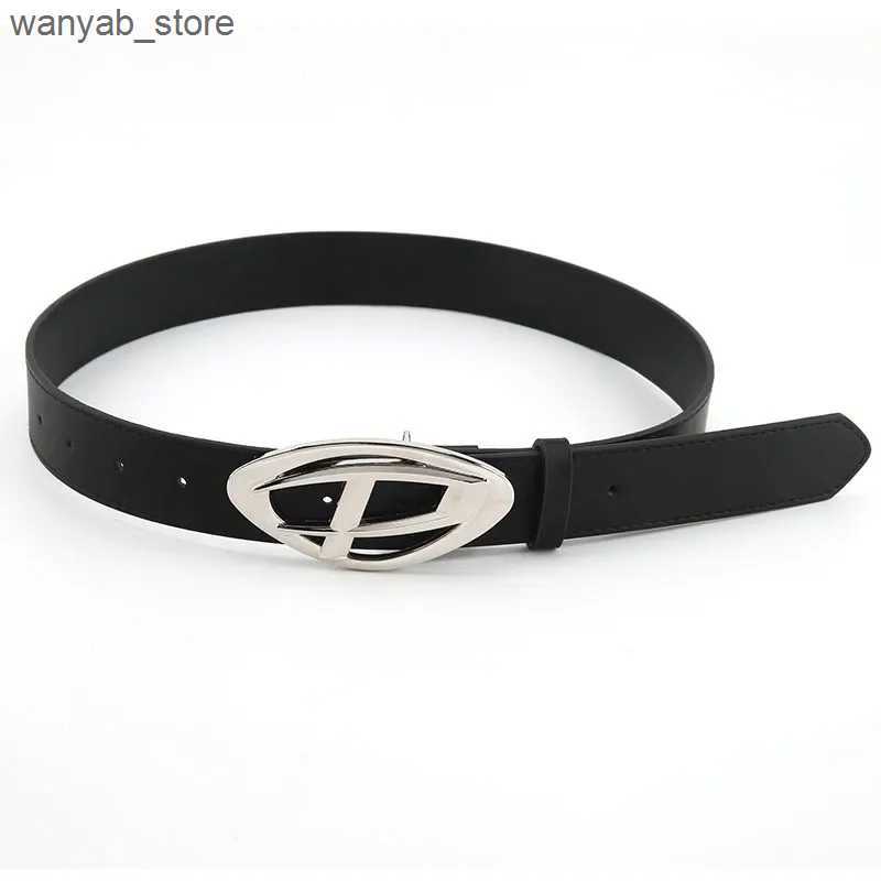 Belts Pu leather jeans with simple fashionable and casual Gothic moon star buckle design Y2k strap retro L240910