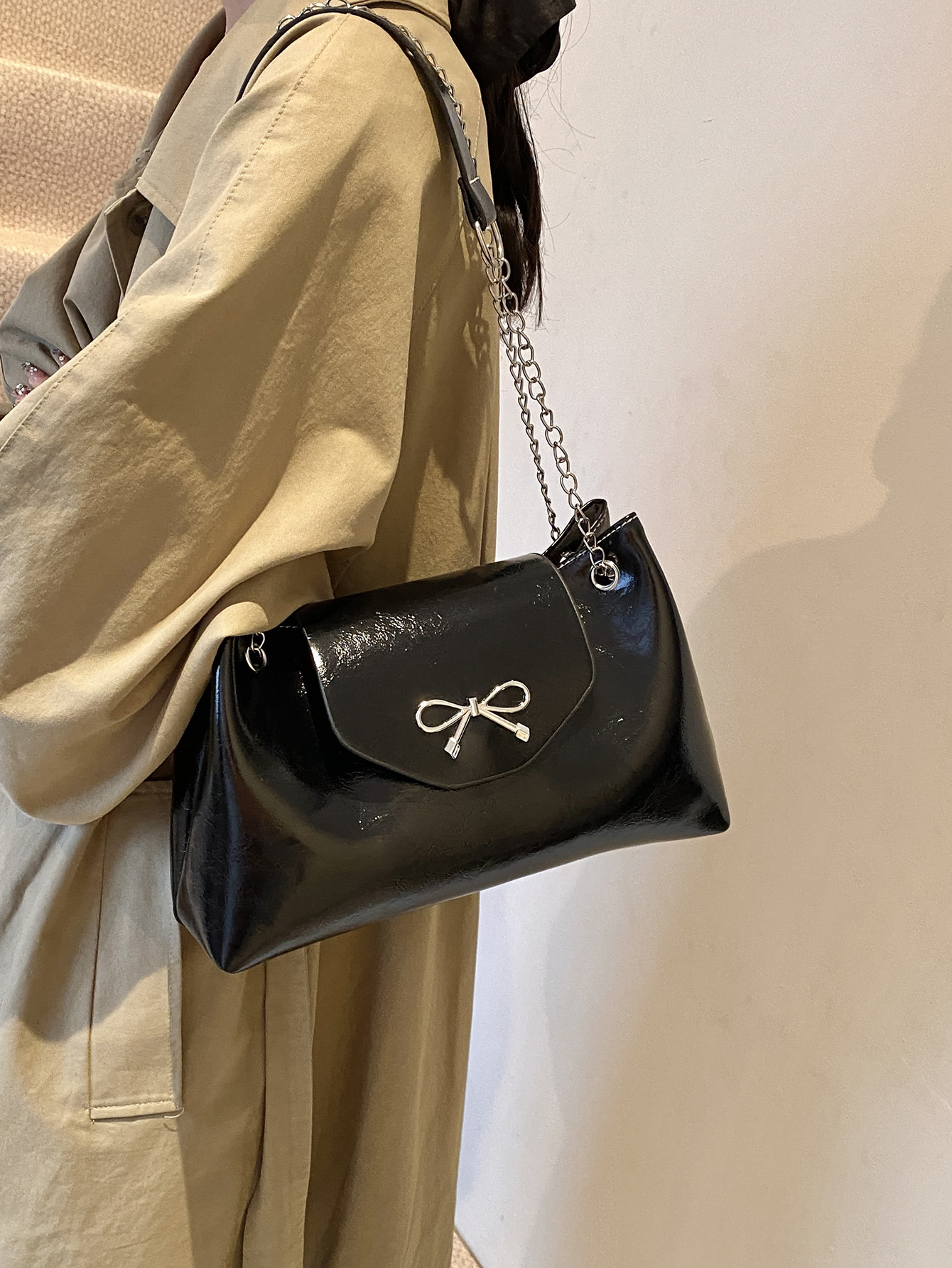 25 Summer New French Large Capacity Storage Bag Fashion Designer Women Handbag High Quality Multi Functional Shoulder Bag Light Luxury Mini Butterfly 