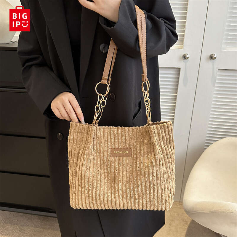 Designer Bag Retro Large Capacity Shoulder Bag Casual Simple Portable Shopper Tote Bag Corduroy Solid Commuter Zipper Women's Handbag purse luxur