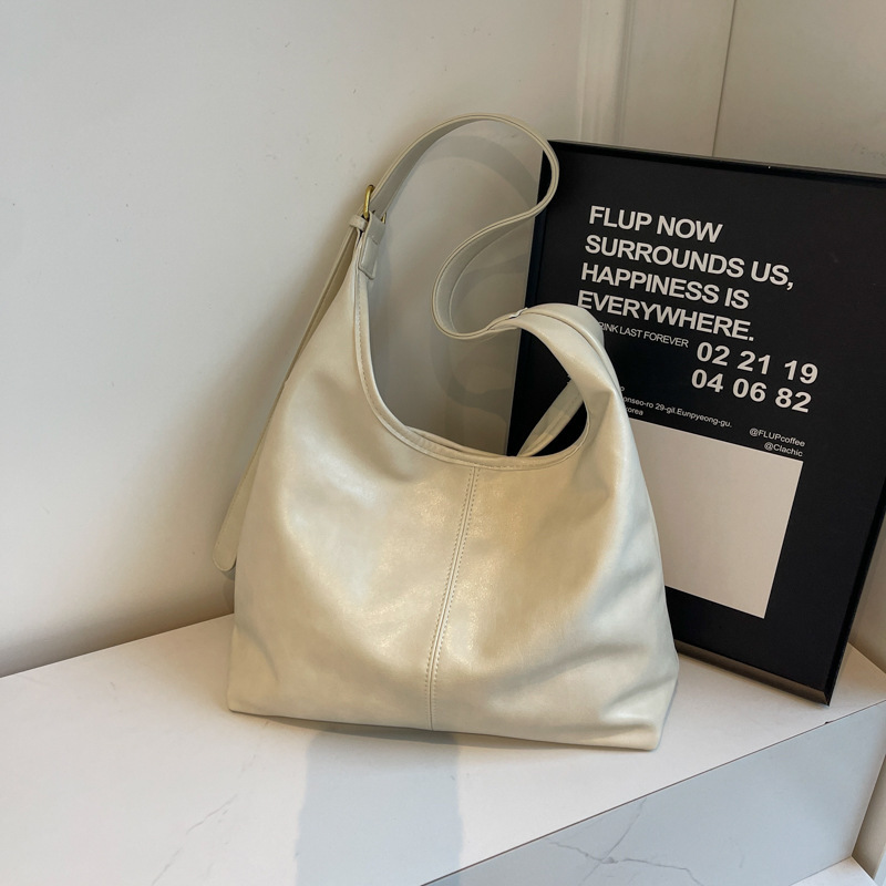 New Trendy Versatile Single Shoulder for Women, Large Capacity, High Luxury, Fashionable Commuter Bag bags designer handbags
