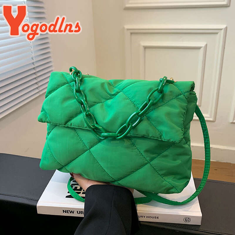 Designer Bag Yogodlns Large Capacity Crossbody Square Bags Casual Chain Women Underarm Bags Fashion Quilted All-Match Winter Simple Shopping purse lux