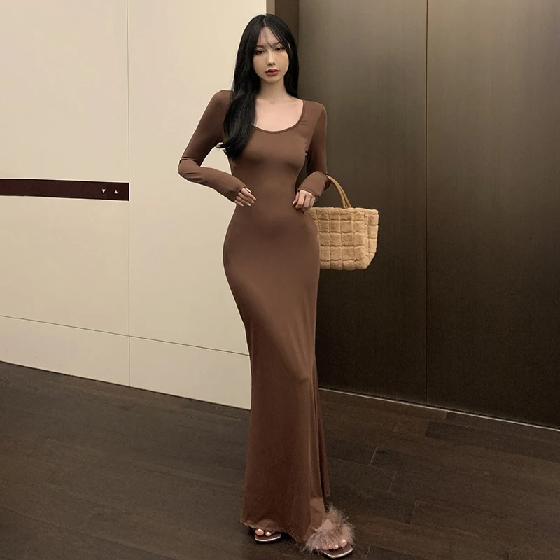 Korean Version Fishtail Dress Solid Color Square Neck Slimming Sexy Fishtail Wrap Buttocks Dress 240319