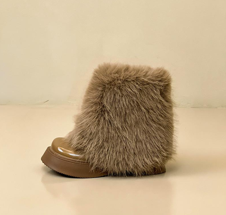 Autumn and Winter Casual Thick Bottom Plush Fashion Plush Short Boots.