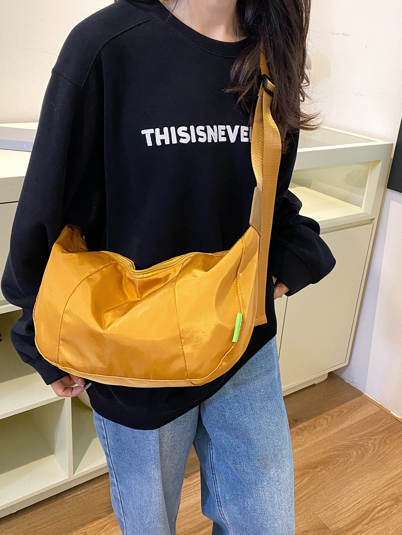 2025 Designer 2024 leisure 3 new tourism nylon sports fiess crossbody large canvas shoulder bag for women