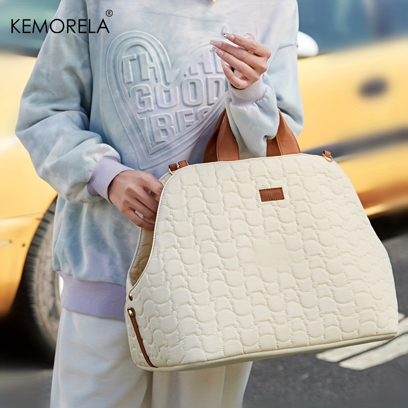 Four Seasons Large Space Designer Breathable Side Opening Portable Cat Shoulder Bag Handbag Pet Travel Supplies