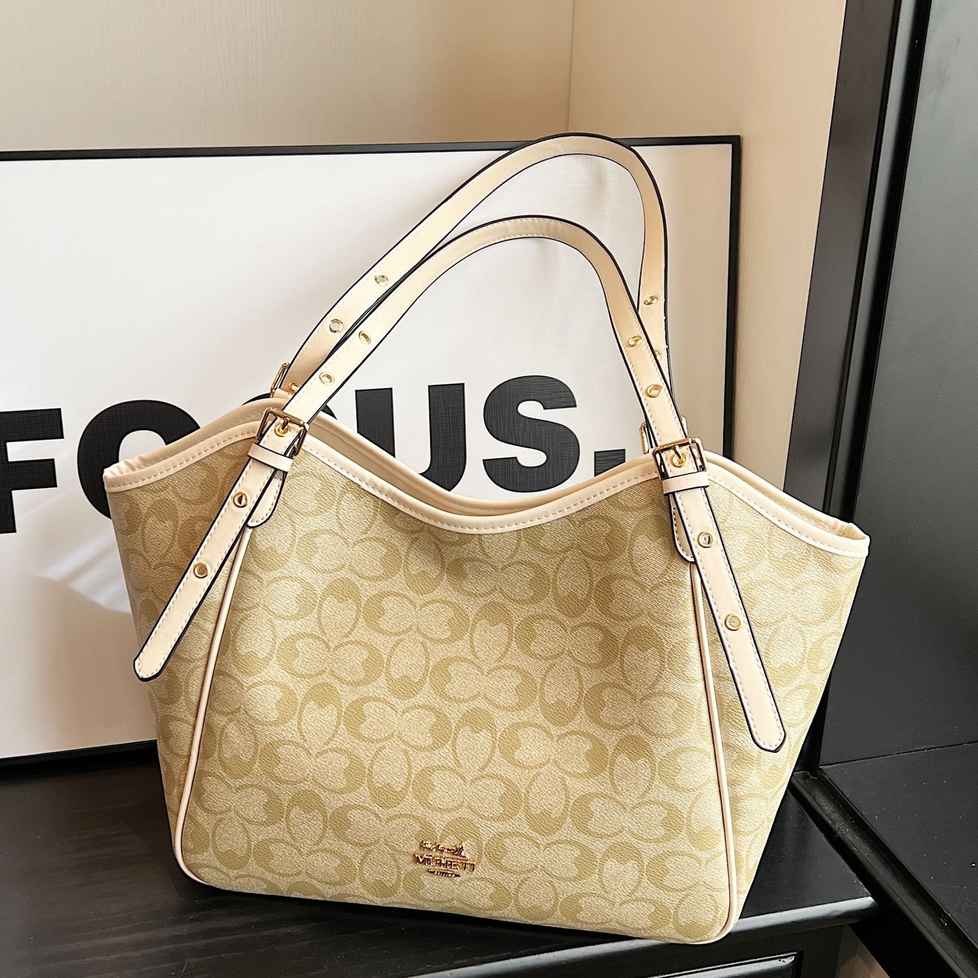 Newly designed fashion women women's printed bag Shoulder bag Tote bag Large capacity tote bag all casual dinner bag