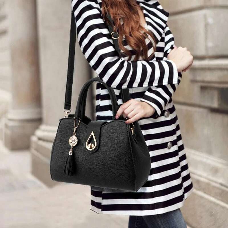 Designer Bag Luxury Brand Women Bag Top-Handle Bags Fashion Shoulder Messenger Bags PU Leather Handbag Ladies Tassel Travel Shopper Totes purse luxury