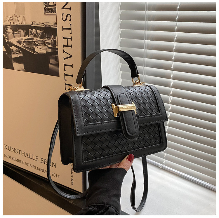 2025S Fashion Designer New Trendy Diagonal Cross Temperament Small Square Bag Single Shoulder Handbag