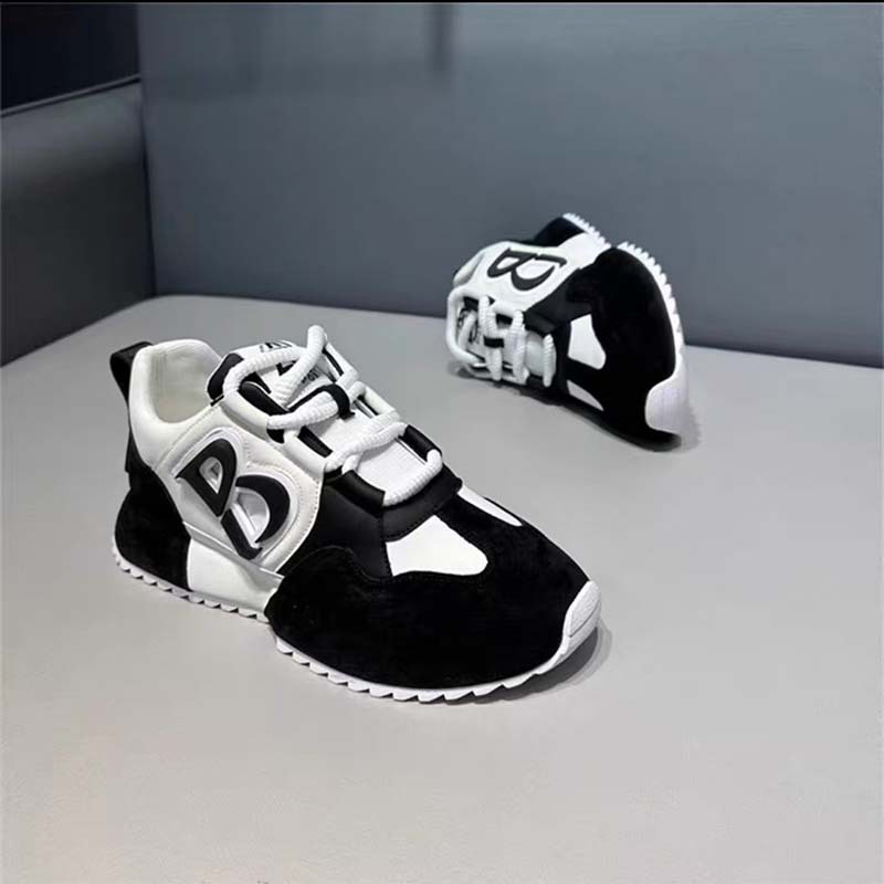 Men's 2024 new comfortable shoes with increased height and soft sole, lightweight and versatile casual sports shoes for men