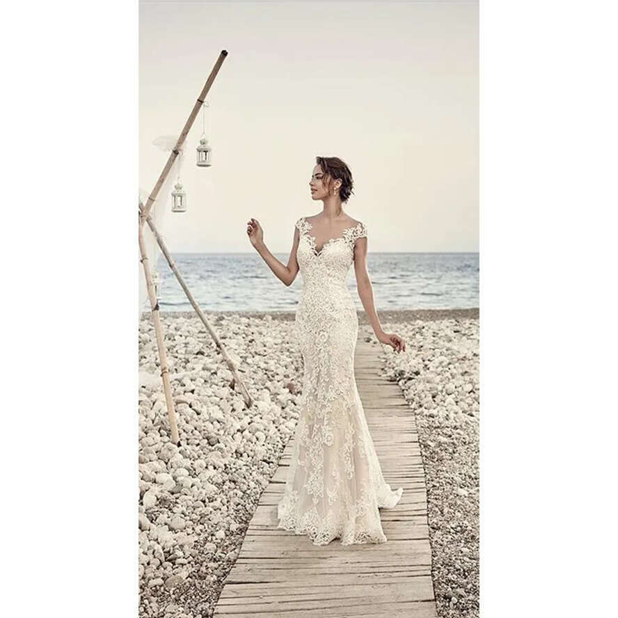 2018 Beach Dresses Mermaid Appliques Gorgeous Sheer V-Neck And Back Cap Sleeve Vintage Lace Wedding Gowns Custom Made