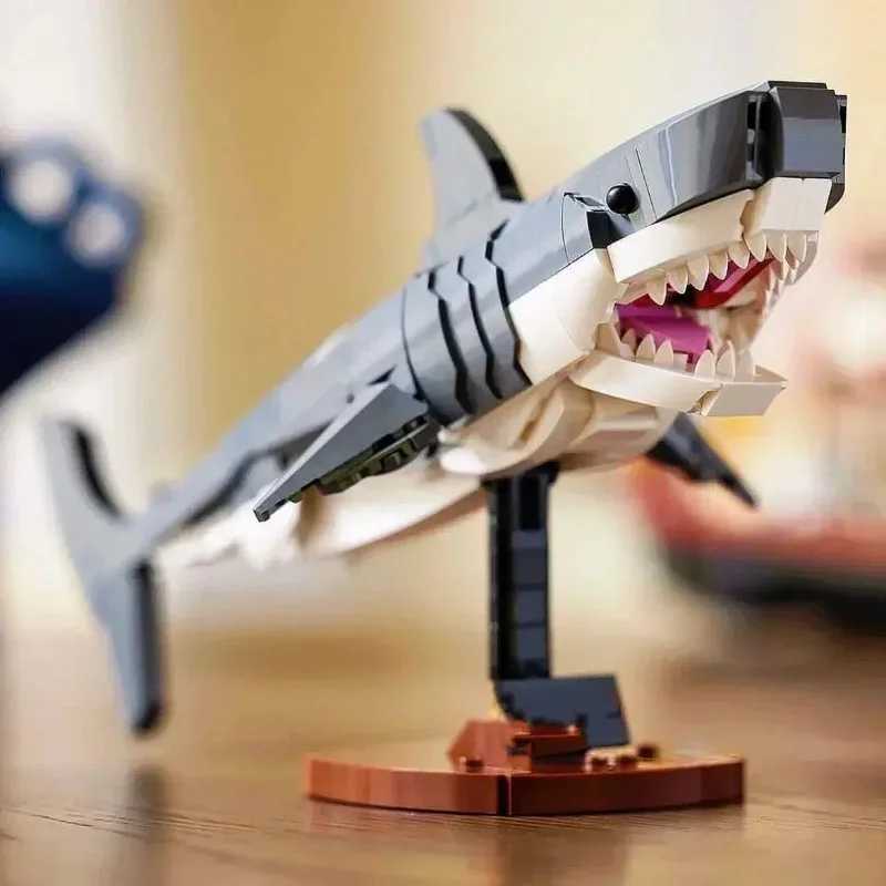 Model Building Kits IN stock 21350 J Diorama White Shark Model Building Blocks Set Pirate Ship Sea Fisher Fishing Boat Vessel Toys for Kid GiftJ241104