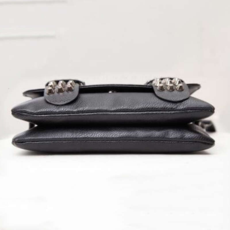 Designer Bag Fashion Women Black PU Leather Messenger Bags Vintage Crossbody Bags Punk Skull Rivets Underarm Shoulder Bags Sac A Main Bolsa purse luxu