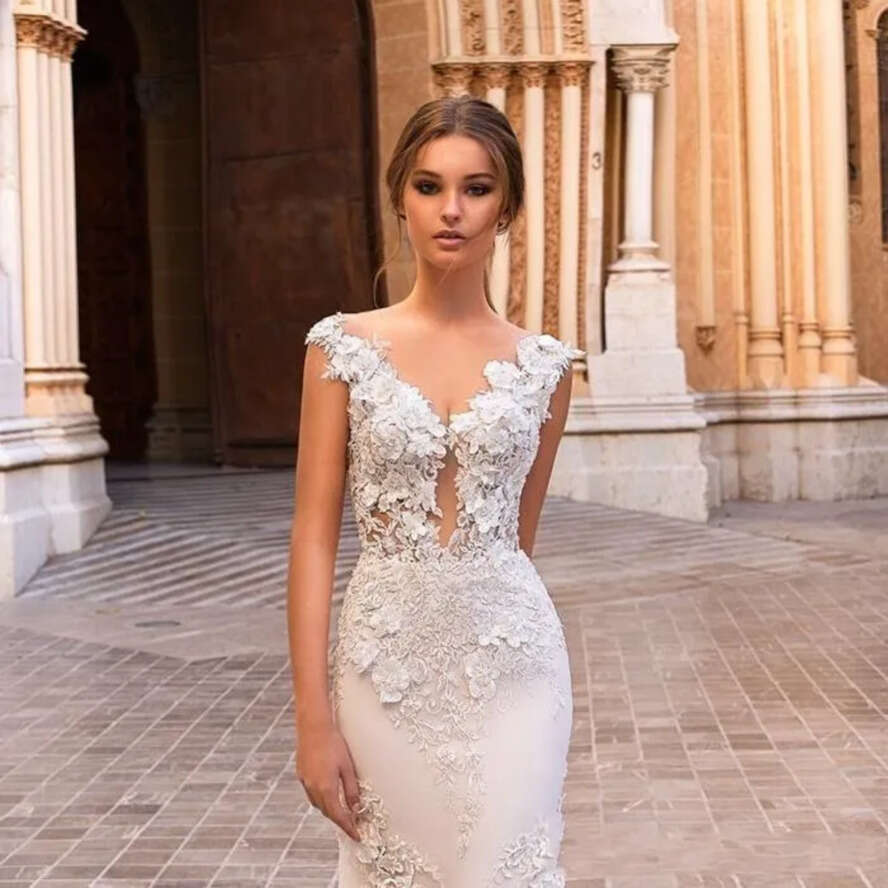 Gorgeous Mermaid Lace Wedding Dresses Sheer V Neck Cap Sleeves Bohemian Bridal Gowns Applique Plus Size Vestidos De Nnovia