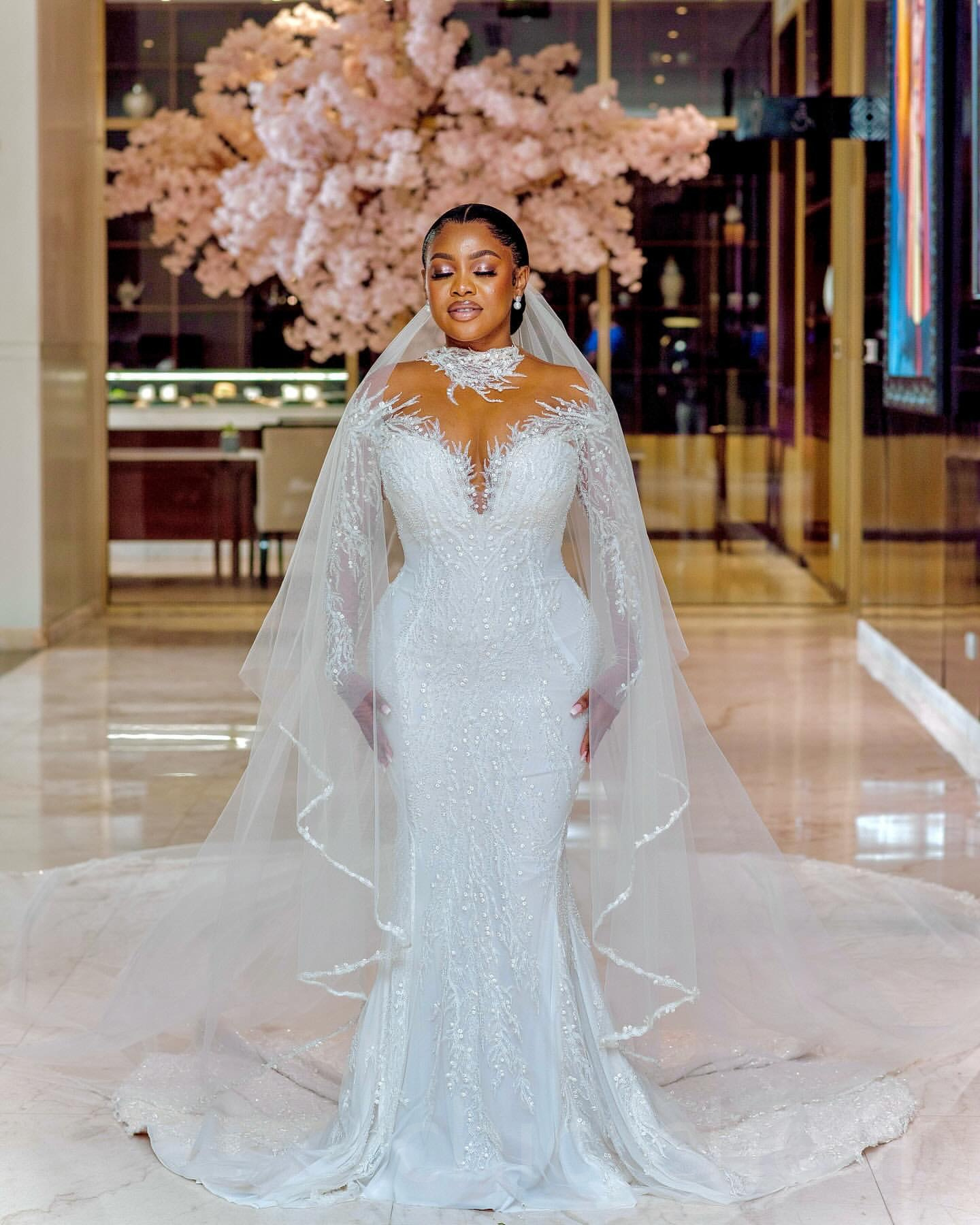 2024 Arabic Aso Ebi Plus Size Off White Mermaid Wedding Dresses Full Sleeves Sheer NeckLace Vintage Elegant Bridal Gowns Dress ZJ0246