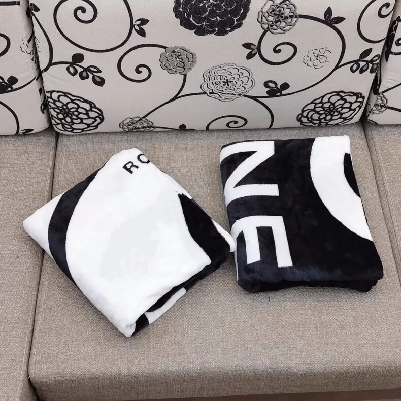 Designer sofa throw blanket blankets designer Quilt Small Fragrance Light Wind Air Conditioning Afternoon Nap Blanket