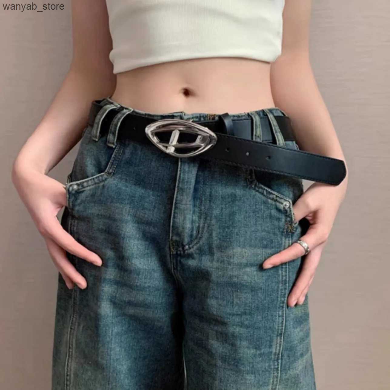 Belts New Fashion Y2k Belt Pu Leather Jeans Belt Simple Fashion Casual Gothic Moon Star Buckle Belt Retro Design L240910