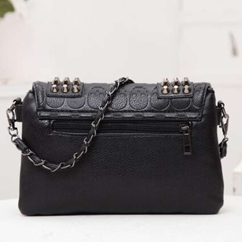 Designer Bag Fashion Women Black PU Leather Messenger Bags Vintage Crossbody Bags Punk Skull Rivets Underarm Shoulder Bags Sac A Main Bolsa purse luxu
