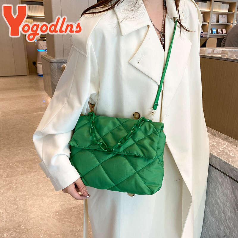 Designer Bag Yogodlns Large Capacity Crossbody Square Bags Casual Chain Women Underarm Bags Fashion Quilted All-Match Winter Simple Shopping purse lux