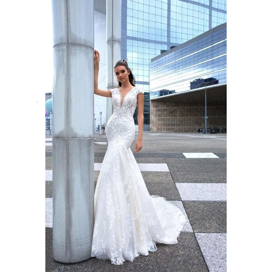 Mermaid Beach Dresses V Neck Lace 3D Ral Applique Beading Backless Bridal Gowns Plus Size Bohemia Wedding Gown