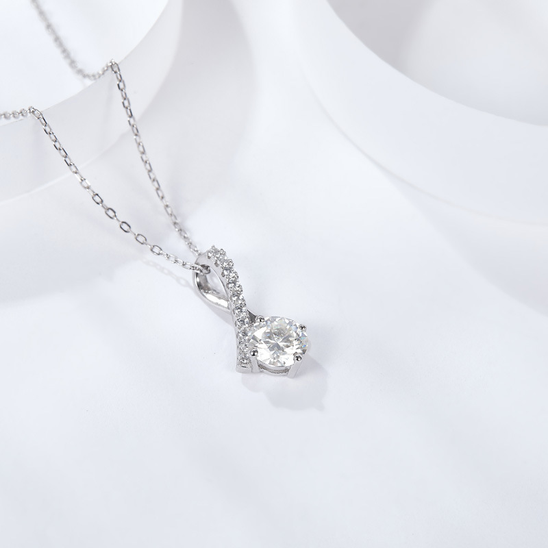 Sweet 2024 Pendant: Authentic Sterg Sier Moissanite Necklace for Women