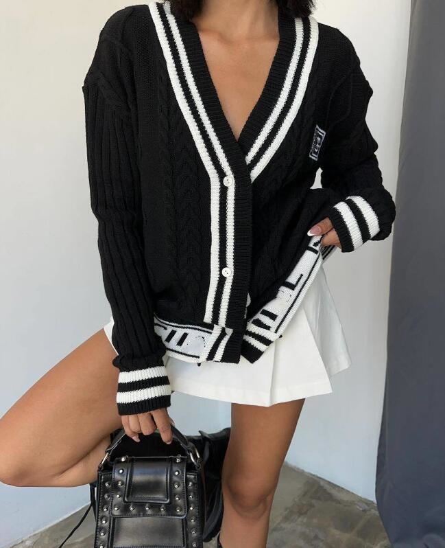 V Neck women Sweater Cardigan Single Breasted Women Fall Black White Vintage Outerwear Women Tops Designer sweater