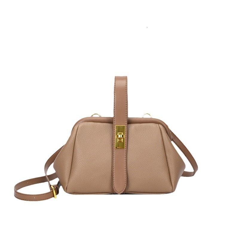 New designer's trendy new style, single shoulder slanted hand feel handbag, fashionable bag