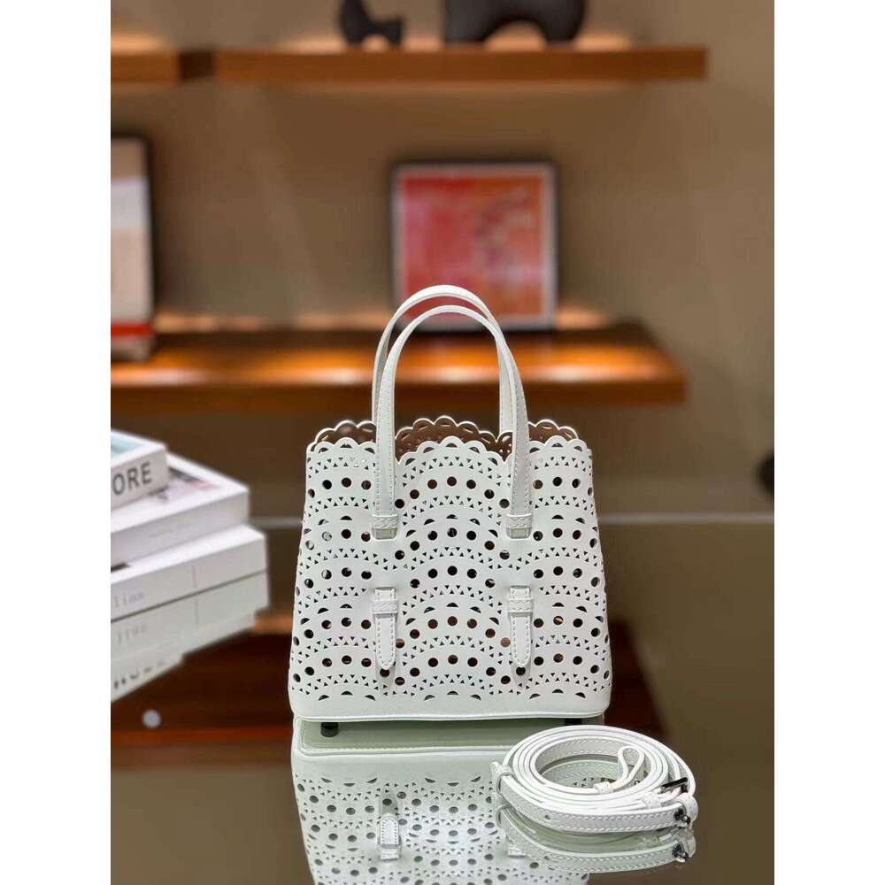 Brand Design Fashion Large Capacity Genuine Leather Bucket Bag 2024 High Quality Cowhide Versatile Shoulder Handbags For Women