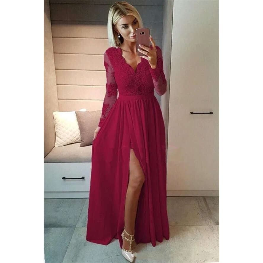 Dark Black Red Evening Dresses Wear V Neck Sheer Long Sleeves Lace Appliques Side Split Plus Size Formal Prom Party Dress Gowns