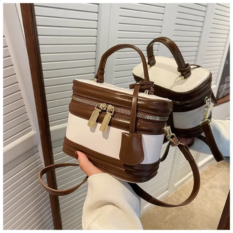 high-quality zipper splicing lamp shoulder bag casual cross body bag PU leather womens makeup bag 241105