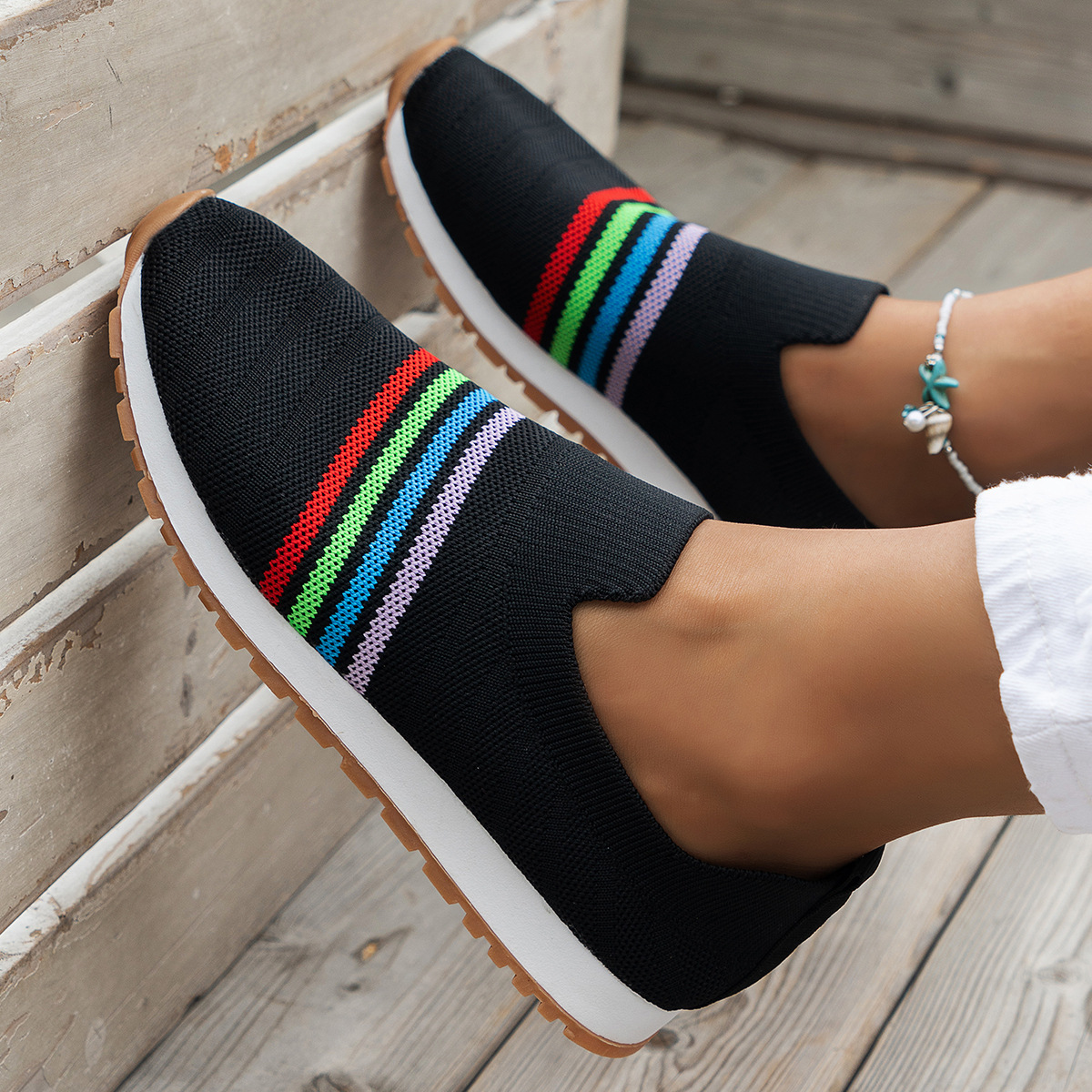 2024 Autumn New Large Flyknit Single Shoes Breathable One Step Stepping Women's Casual Knitted Mother Shoes