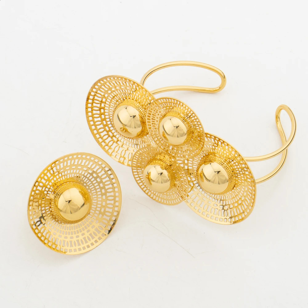 Big Woman Jewelry Set Dubai Gold Plated Earrings Necklace Copper Multiple Small Circle Flower Bride Bangle Rings Gift 241105