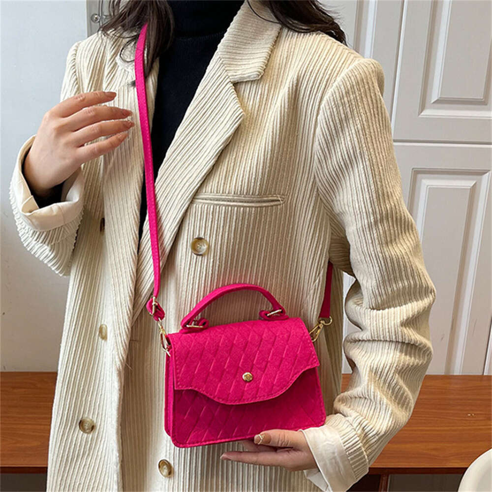 Designer Bag Blue Subaxillary Bag For Womens New Korean Fashion Ladies Shoulder Bag Trend Handbags Retro Designer Luxury Female Totes 2024 handbag