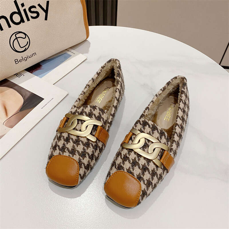 Qian Niao Ge Mao For Women 2023 Winter New Style One Step Versatile With Velvet Warmth Single Shoes, Casual Bean Shoes