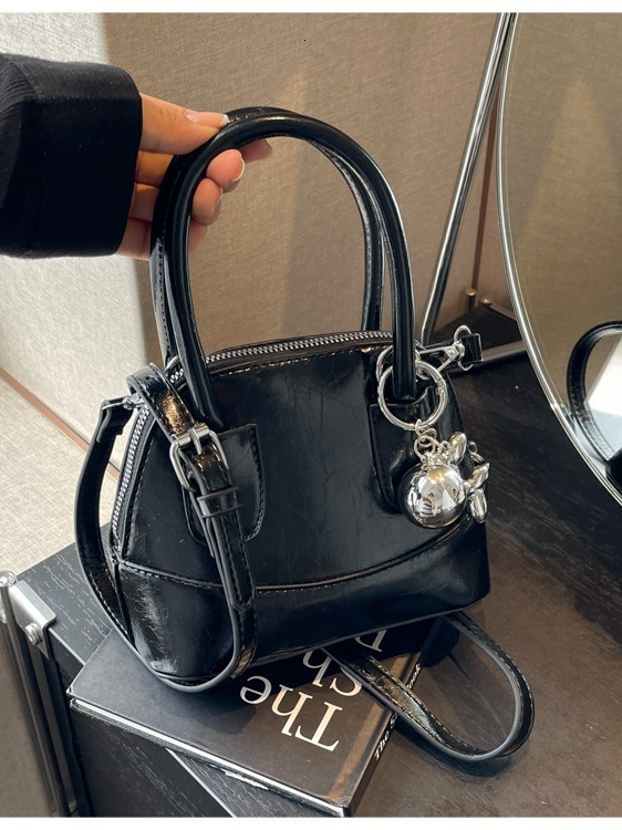 Women's New Style Trendy Fashion Autumn Versatile Shoulder Crossbody Small Square Bag Designer Bags Handbags Women