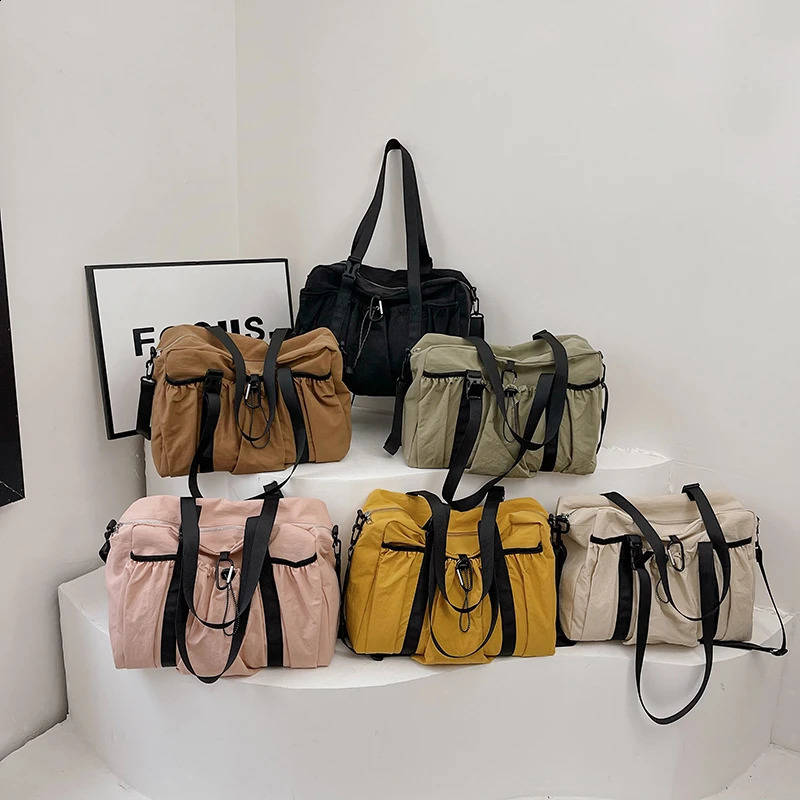 High quality simple shoulder bag zipper nylon youth large capacity womens travel bag fashion Bolso Mujer 241105