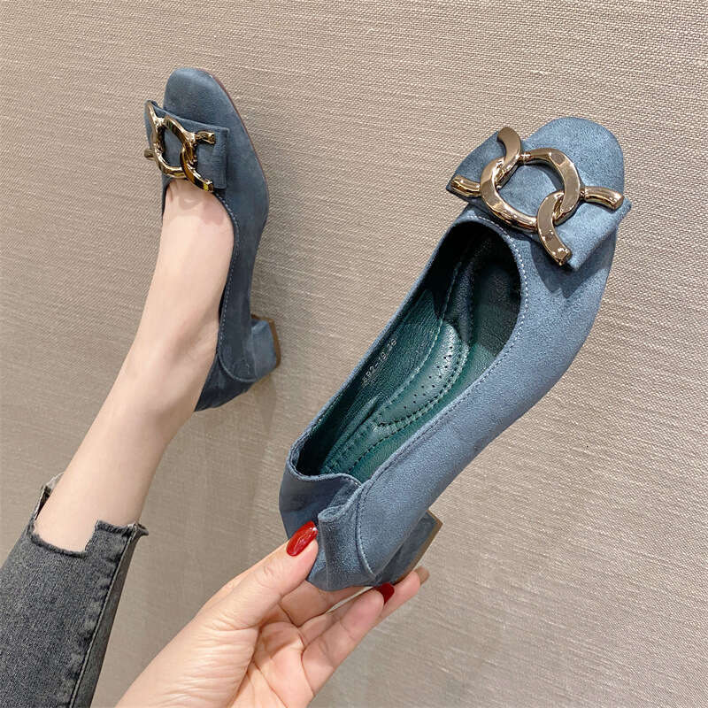 2023 Spring/Summer New Korean Edition Suede Fashion Square Head Low Order Metal Decoration Shallow Mouth Comfortable Daily Women's Shoes