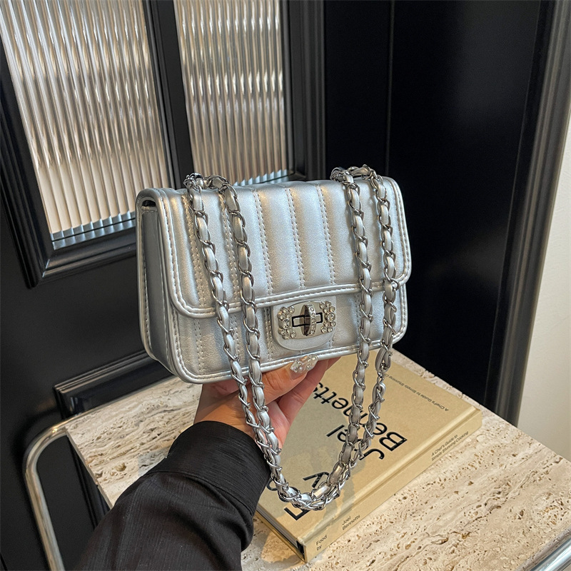 This Year's Popular Women's New Versatile Niche Diamond Grid Chain Autumn Crossbody Small Square Bag Designer Bags Handbags Women