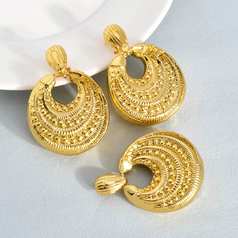 Sunny Jewelry Sets For Women Copper Pendent Necklace Earrings Dubai 18K Gold Plated Large Geometry Charm Gift for Wedding Party 241105