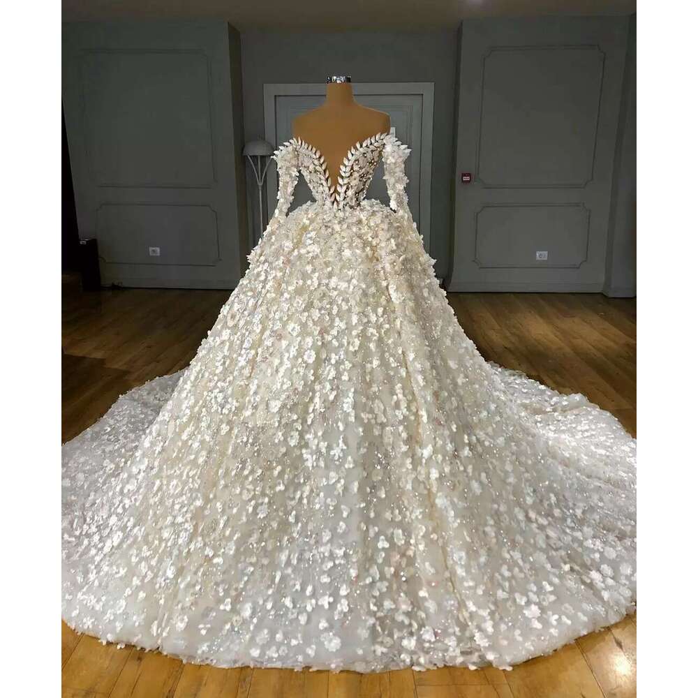 Ball Gown Wedding Dresses Off The Shoulder Lace 3D Ral Appliques Arabic Bridal Gowns Long Vintage Robes De Soiree Pear