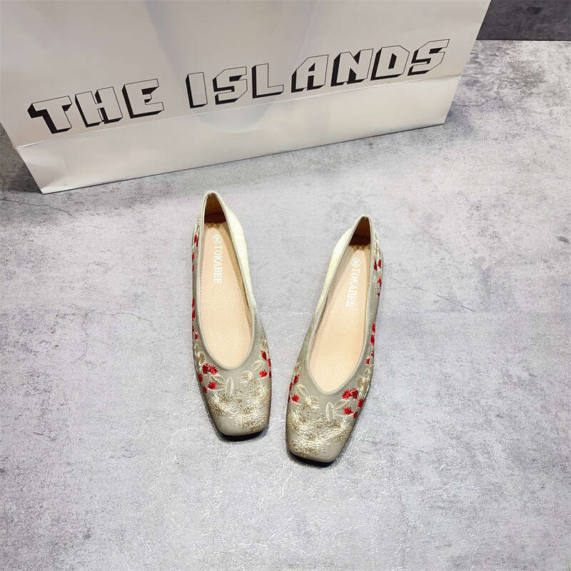 New Chinese Women's Korean Version Spring/Summer New Style Temperament Shallow Mouth Single Shoe Soft Sole Flat Heel Embroidered Cheongsam Shoes