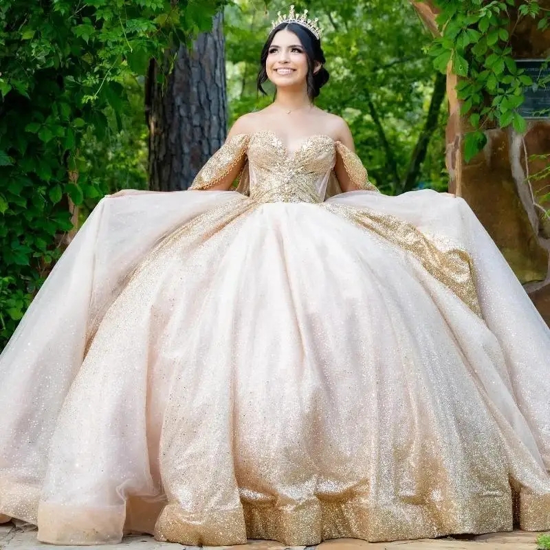 Light Champagne Sparkly Quinceanera Dresses Off Shoulder Vestidos De 15 Anos Beading Crystal Tull Princess Party Gowns Sweet Dress
