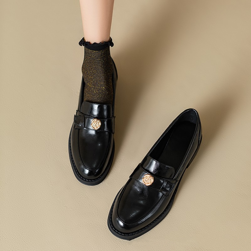 2024 Vintage Spring men New Black Platform Flats Women Loafers Slip on Boat Shoes Designer Casual Leather 34-45